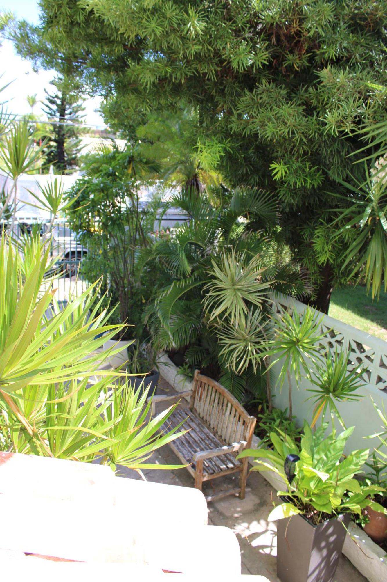 Numero Uno Beach Apartments San Juan Buitenkant foto